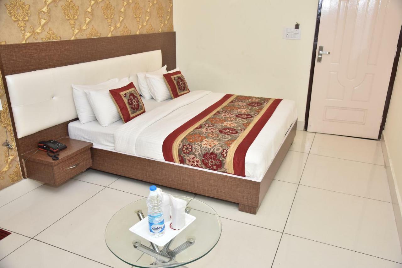Hotel Oscar Amritsar Zewnętrze zdjęcie