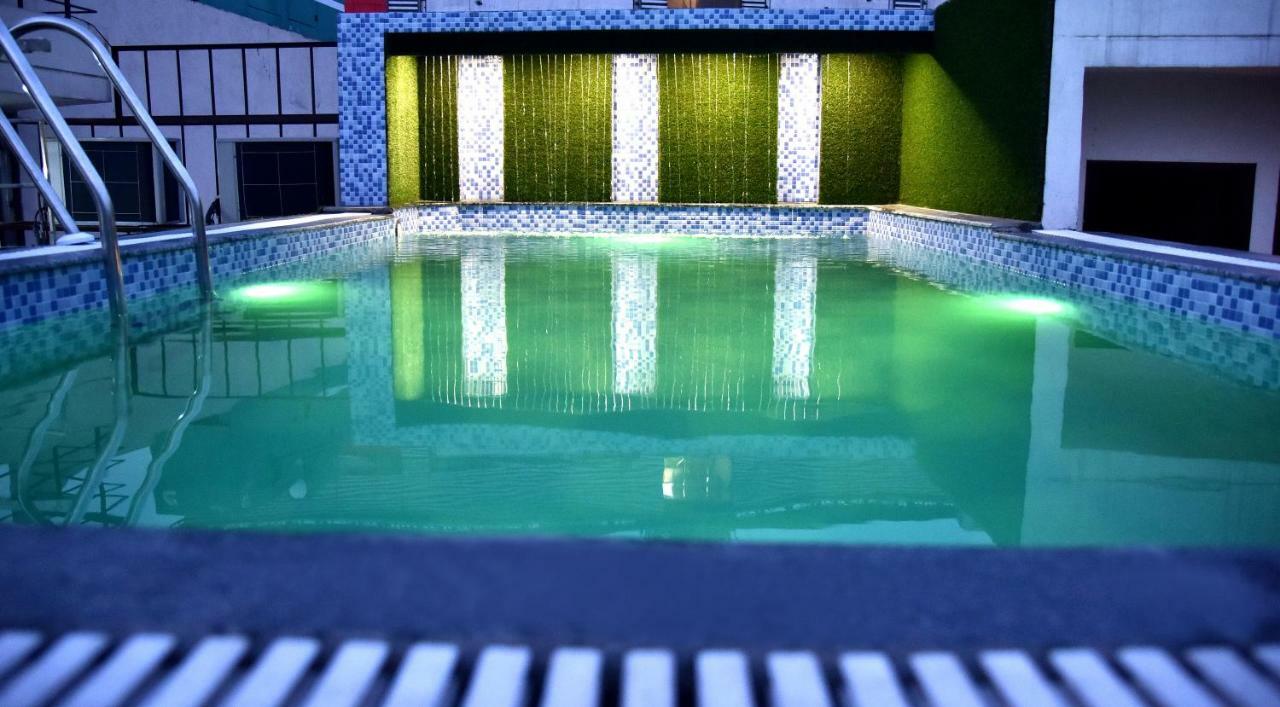 Hotel Oscar Amritsar Zewnętrze zdjęcie