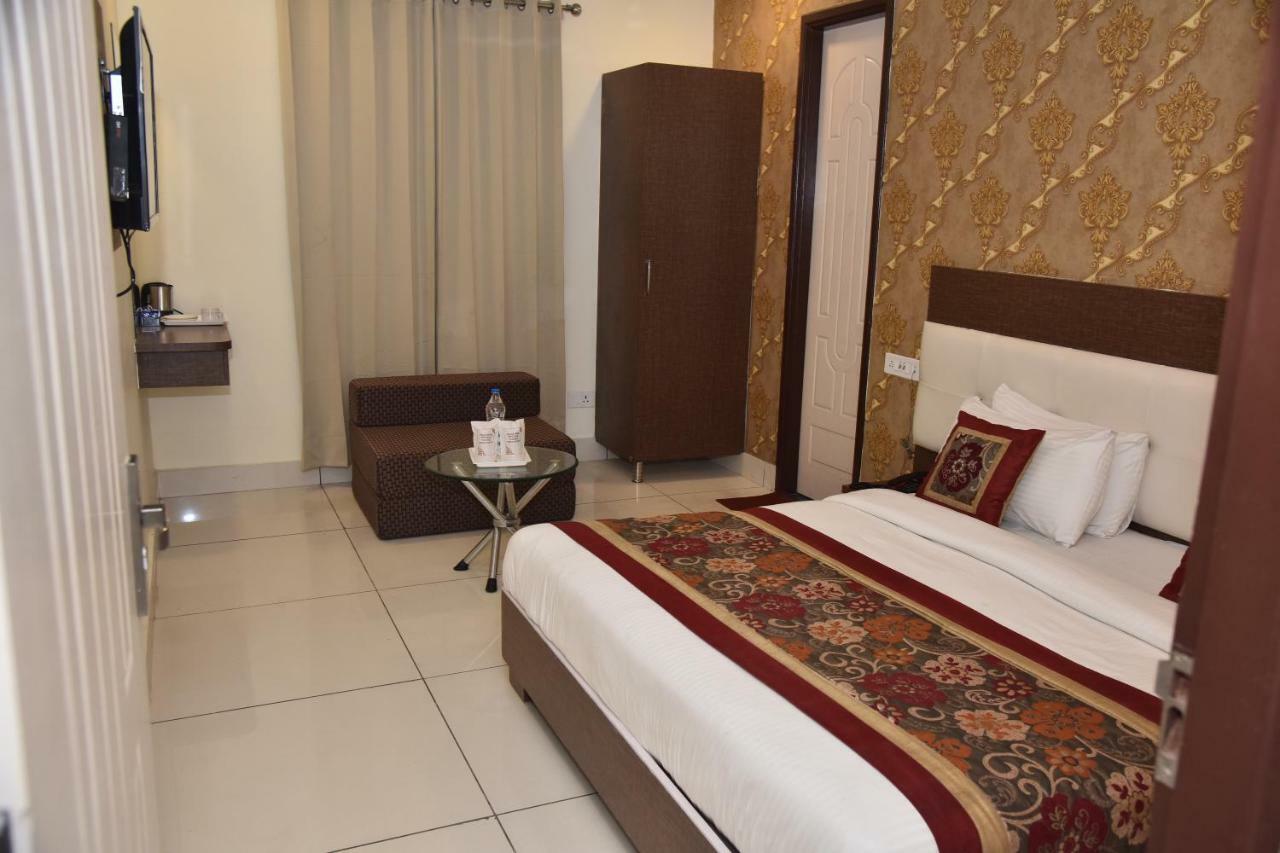 Hotel Oscar Amritsar Zewnętrze zdjęcie